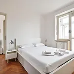 Guesthost -Carducci Attics Daire *