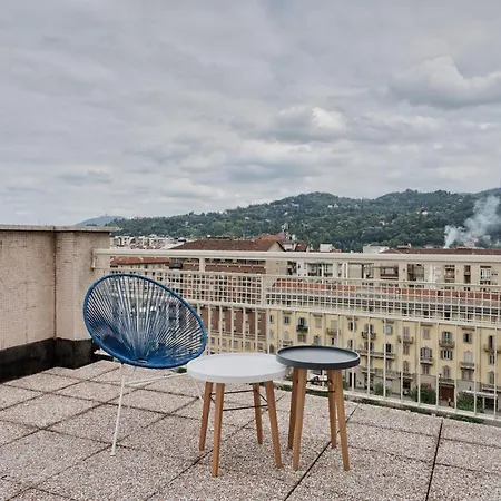 Apartamento Guesthost - Urban House Carducci - Attic *