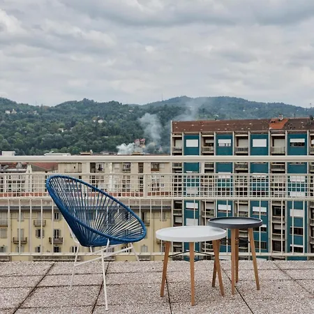 Apartamento Guesthost - Urban House Carducci - Attic