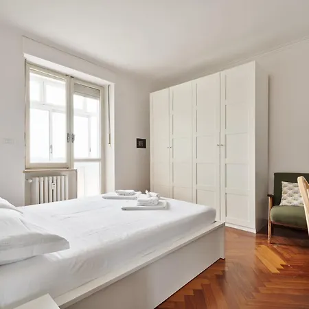 Guesthost - Urban House Carducci - Attic *